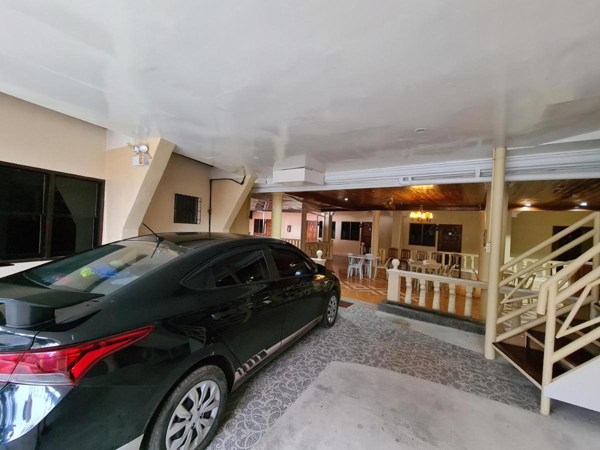 סיקיהור La-Familia Guest House מראה חיצוני תמונה