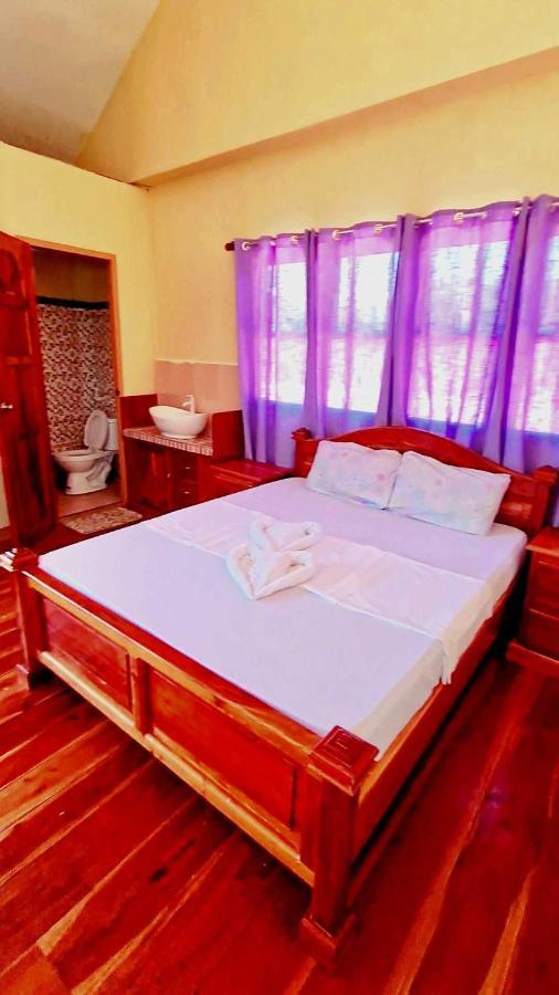 סיקיהור La-Familia Guest House מראה חיצוני תמונה