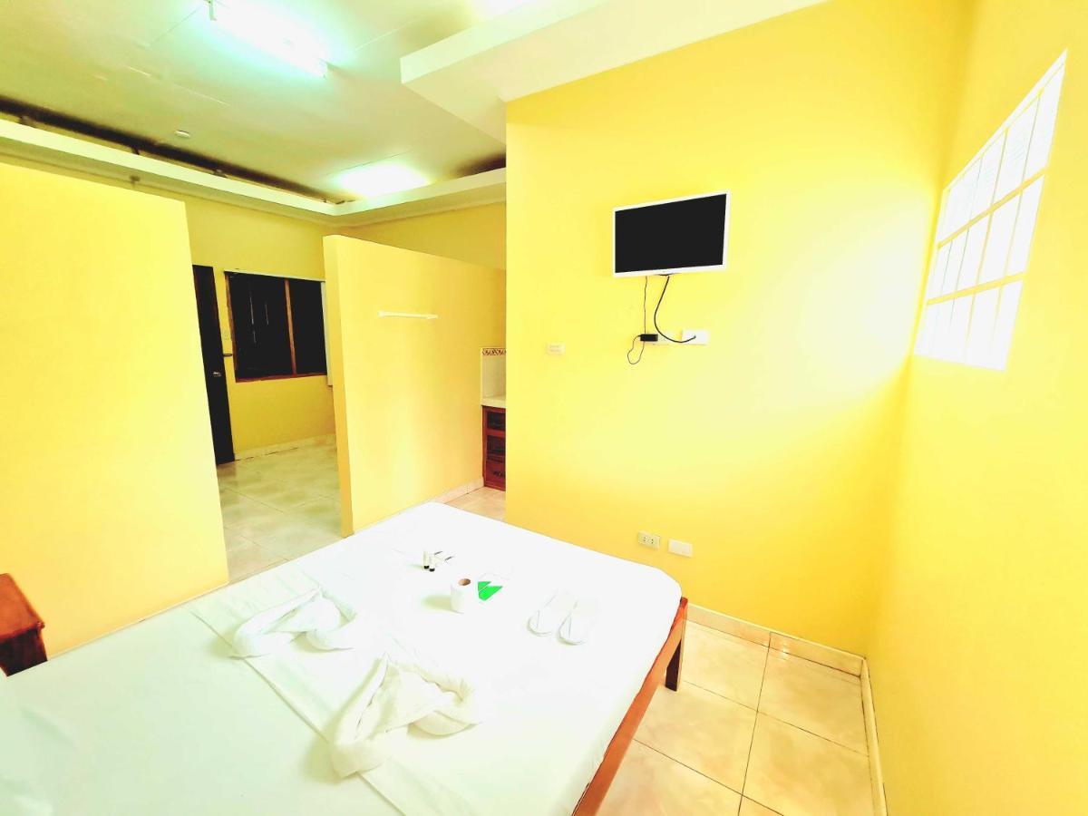 סיקיהור La-Familia Guest House חדר תמונה