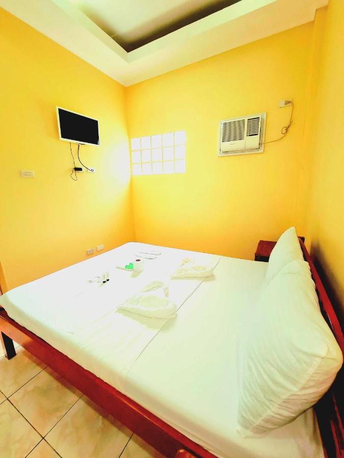 סיקיהור La-Familia Guest House חדר תמונה