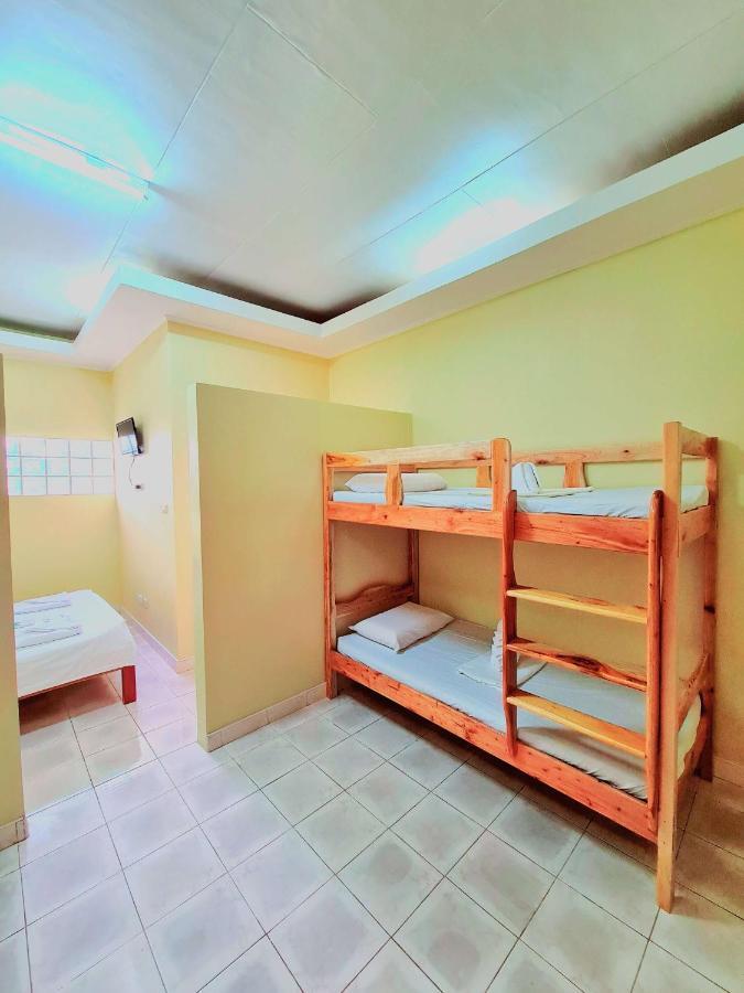 סיקיהור La-Familia Guest House מראה חיצוני תמונה